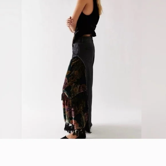 We The Free Black Just Frills Floral Velvet Fringe Jeans - Picture 9 of 13